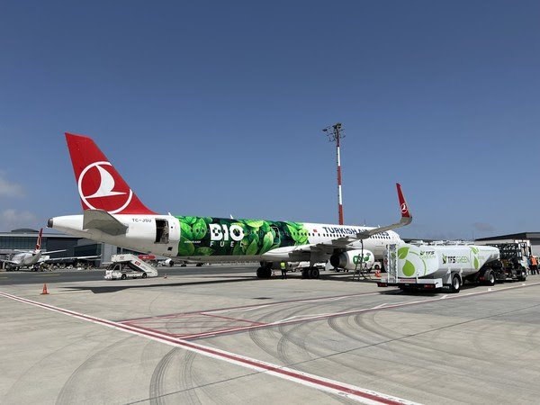 Sustainability-themed Turkish Airlines aircraft is in the skies