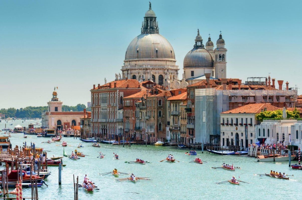 Over tourism tax on day visitors in Venice postponed until 2023