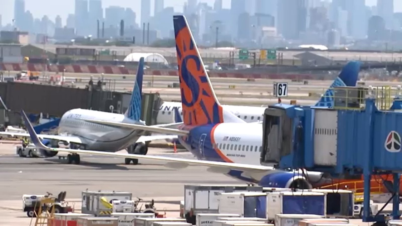 Summer Airport Travel: TSA unveils new high-tech equipment to speed up screening process at Newark International Airport